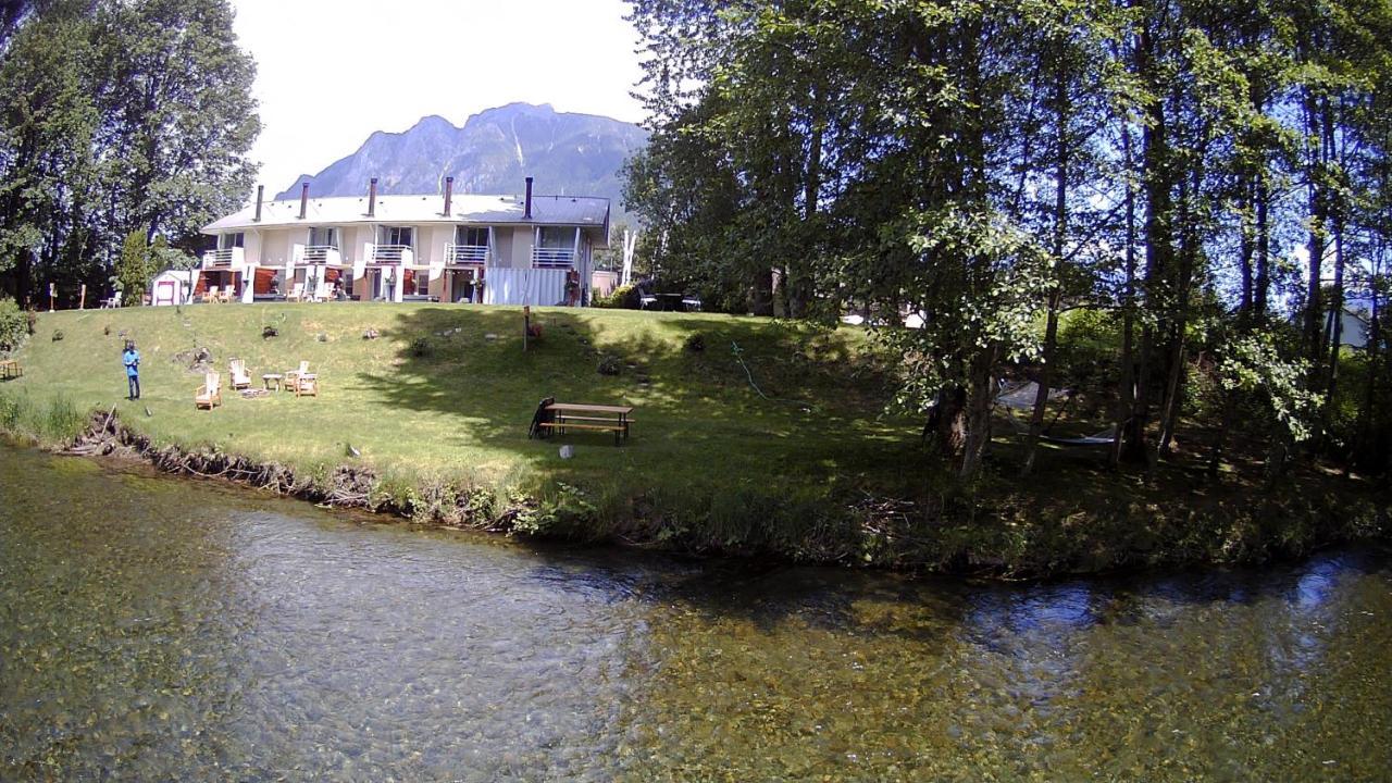 Moon River Suites #1 North Bend Kültér fotó